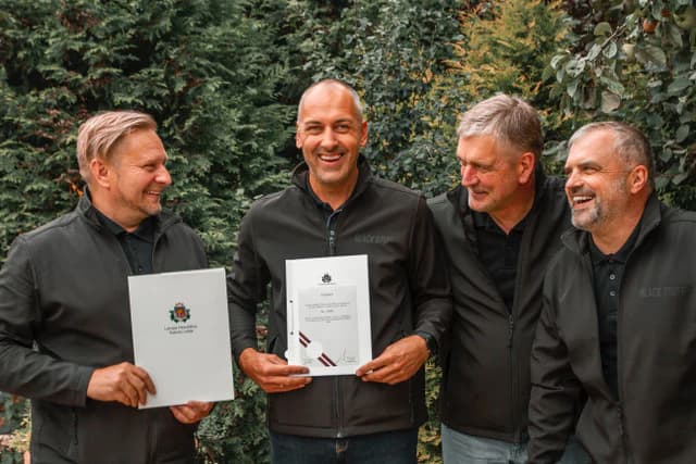 BLACK STUFF Scientific & Research Team